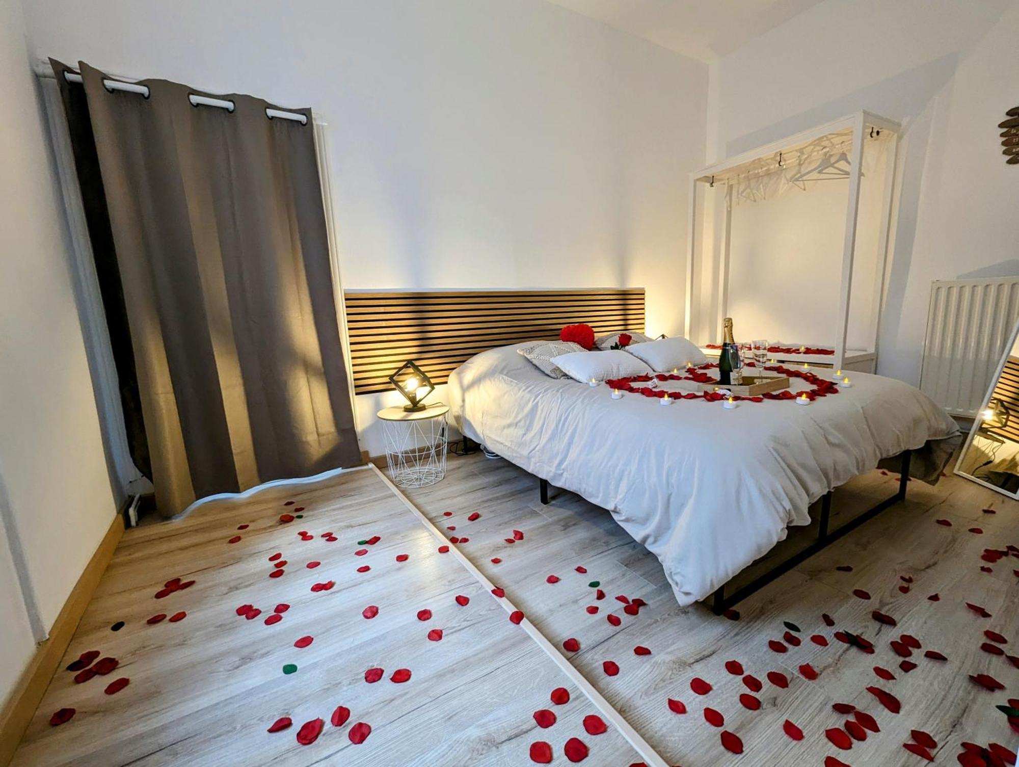 Logement Complet Dijon Centre Jusqu'A 6 Couchages Buitenkant foto